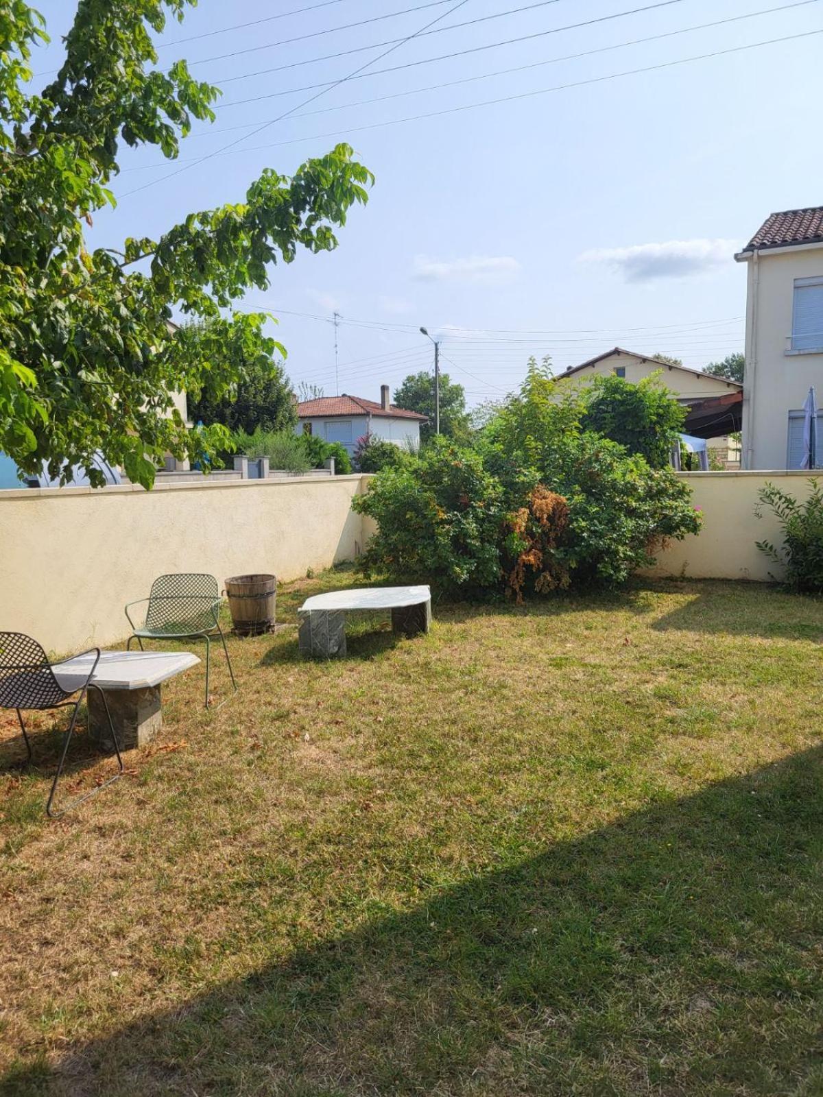 Maison Cosy - 4 Chambres Doubles Bergerac Bagian luar foto
